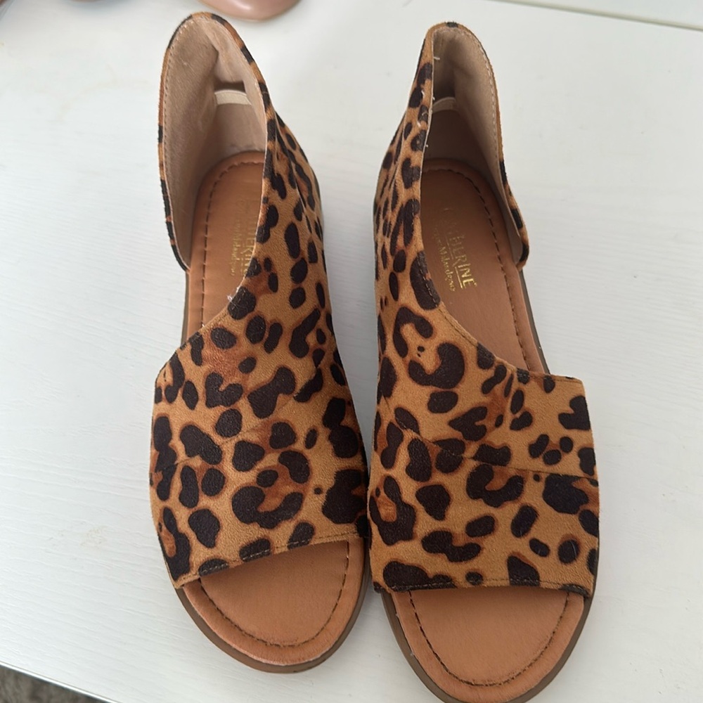 Catherine Malandrino Animal Print Open Toe Flats Size 6